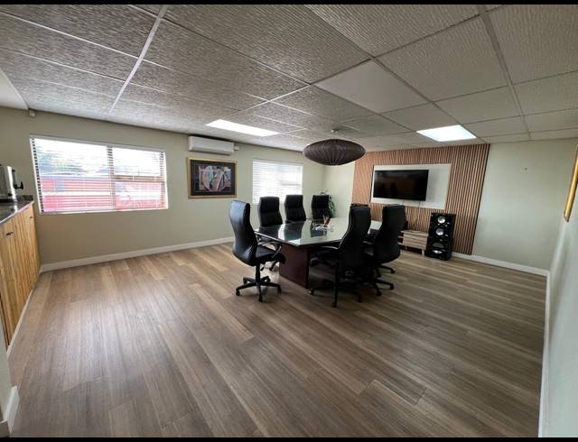 369M² OFFICE TO LET IN STRIJDOMPARK